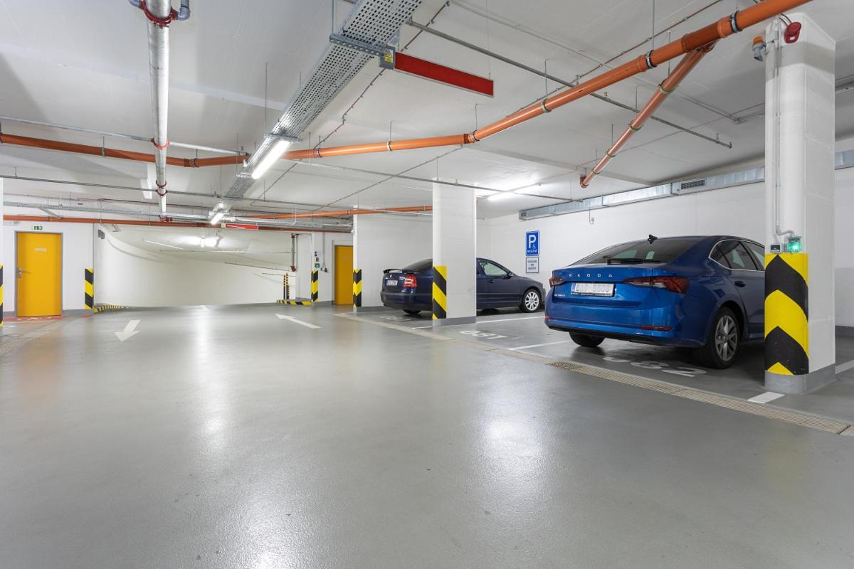Daire Yellow With Parking